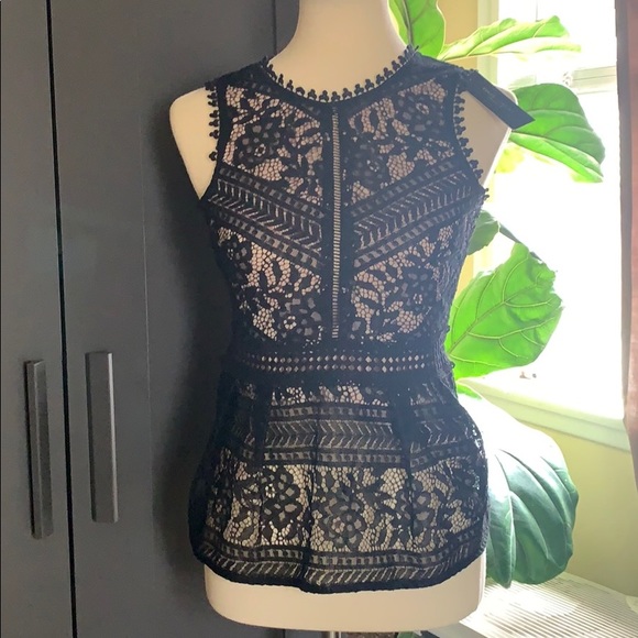 Romeo & Juliet Couture Tops - 🆕Lace blouse